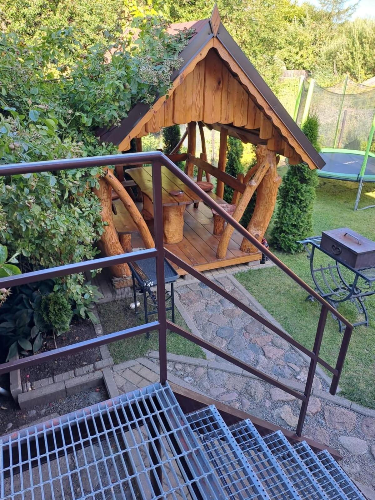 Zelta Pirts Guest House เวนต์สปิลส์ ภายนอก รูปภาพ