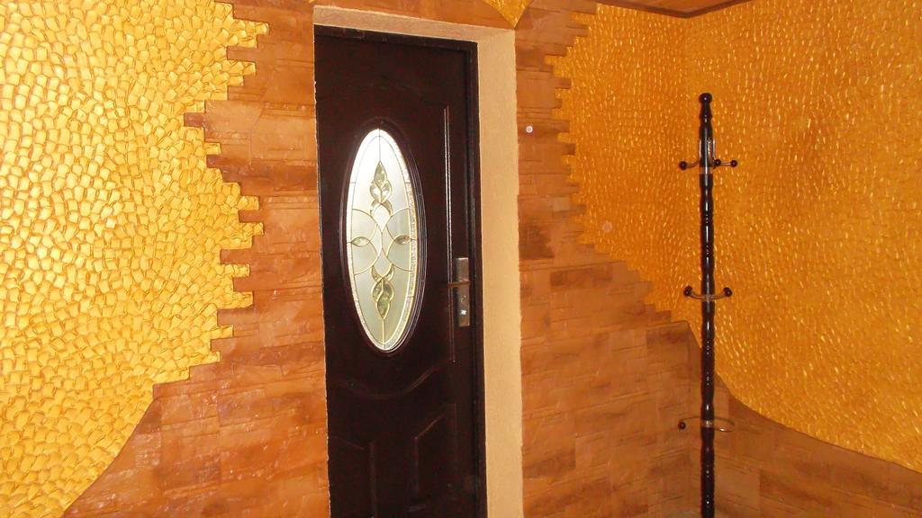 Zelta Pirts Guest House เวนต์สปิลส์ ภายนอก รูปภาพ