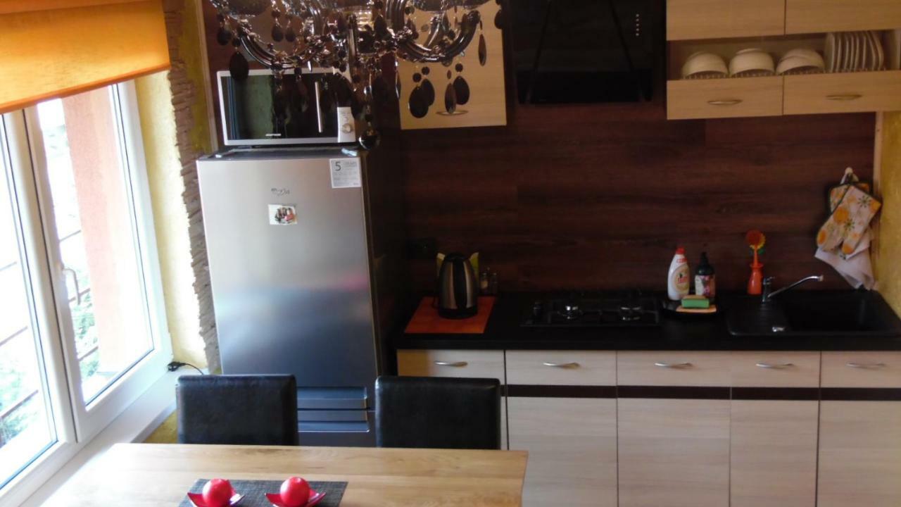 Zelta Pirts Guest House เวนต์สปิลส์ ภายนอก รูปภาพ