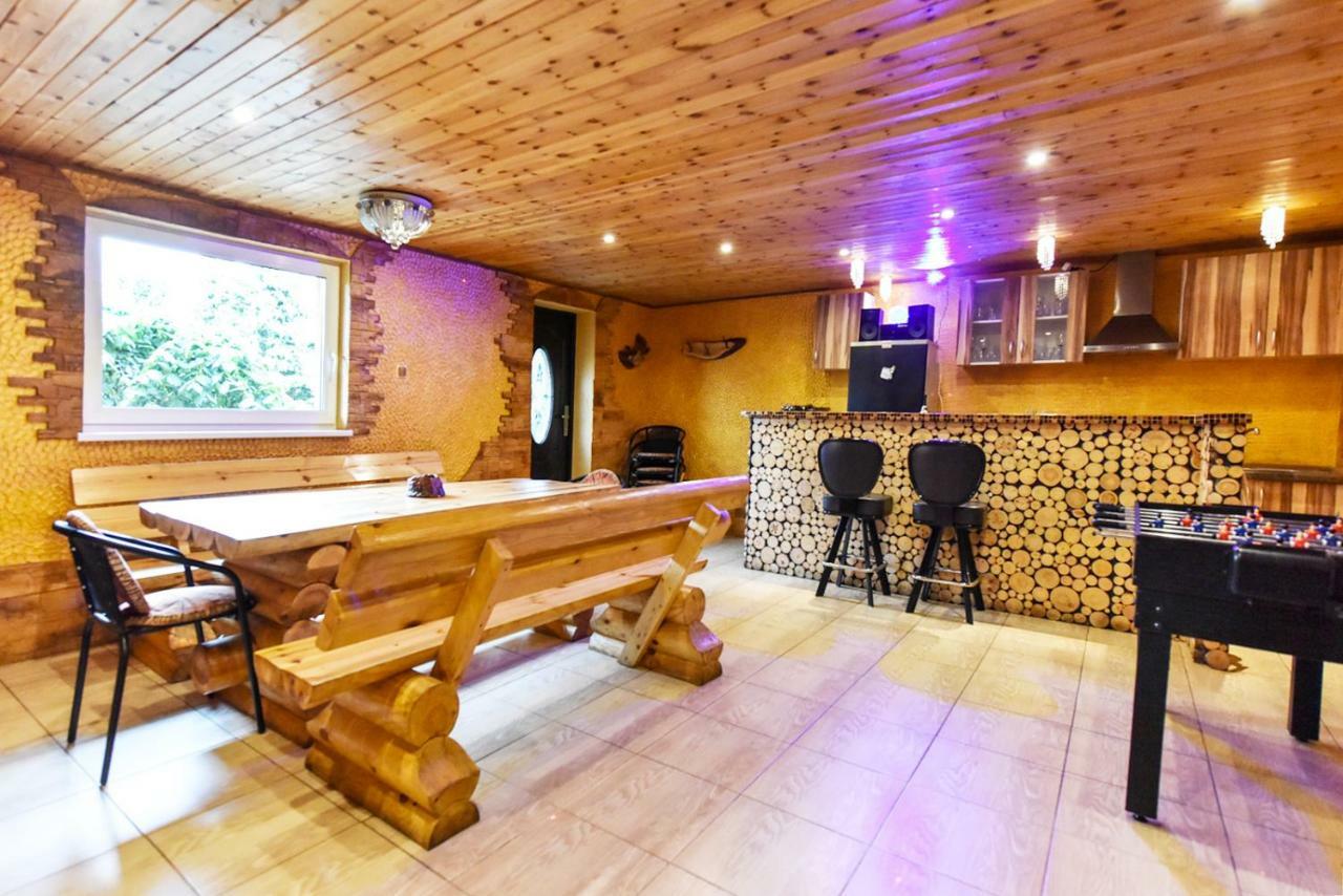 Zelta Pirts Guest House เวนต์สปิลส์ ภายนอก รูปภาพ