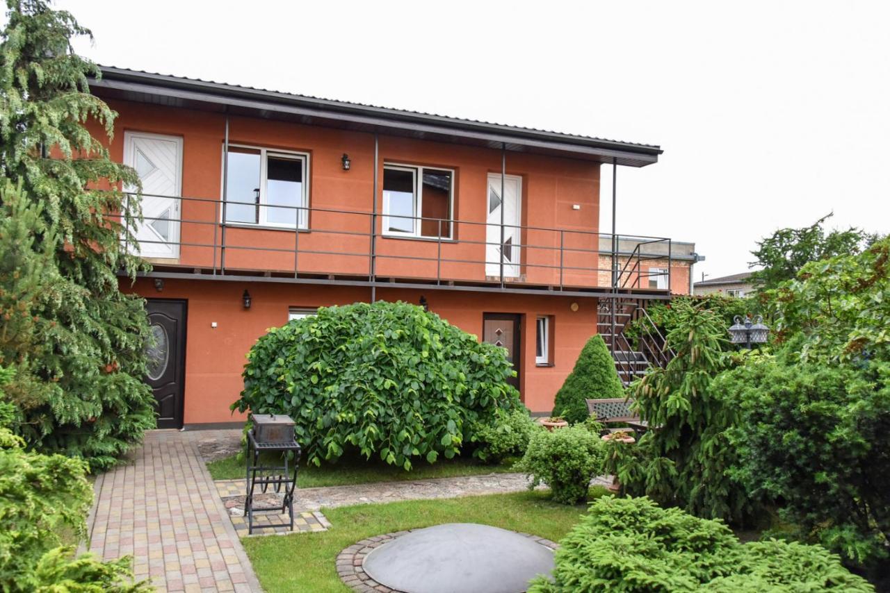 Zelta Pirts Guest House เวนต์สปิลส์ ภายนอก รูปภาพ