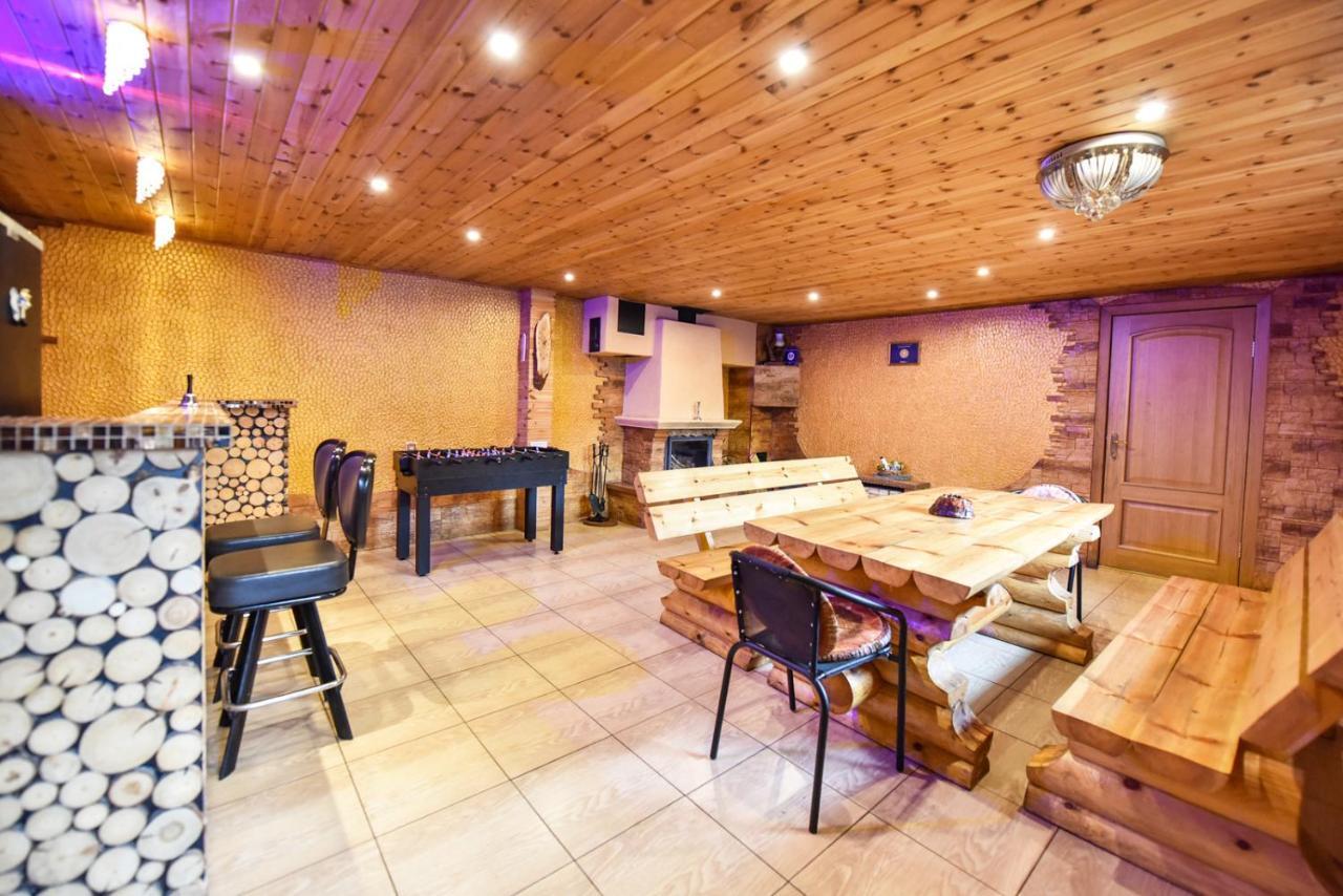 Zelta Pirts Guest House เวนต์สปิลส์ ภายนอก รูปภาพ